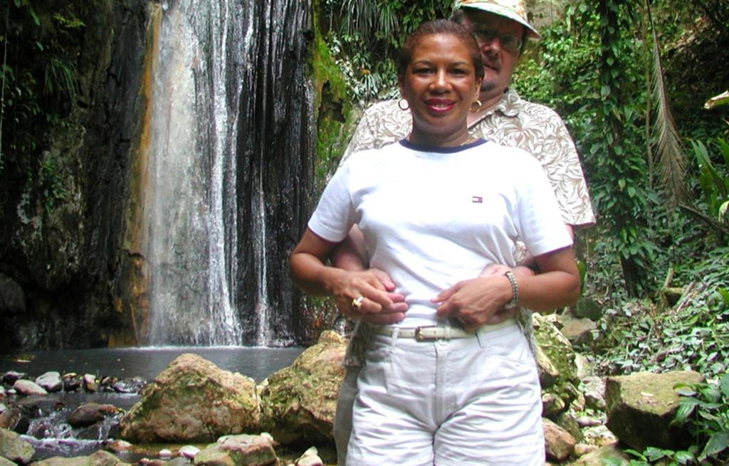 Nature'S Paradise Bed & Breakfast Marigot Bay Eksteriør bilde